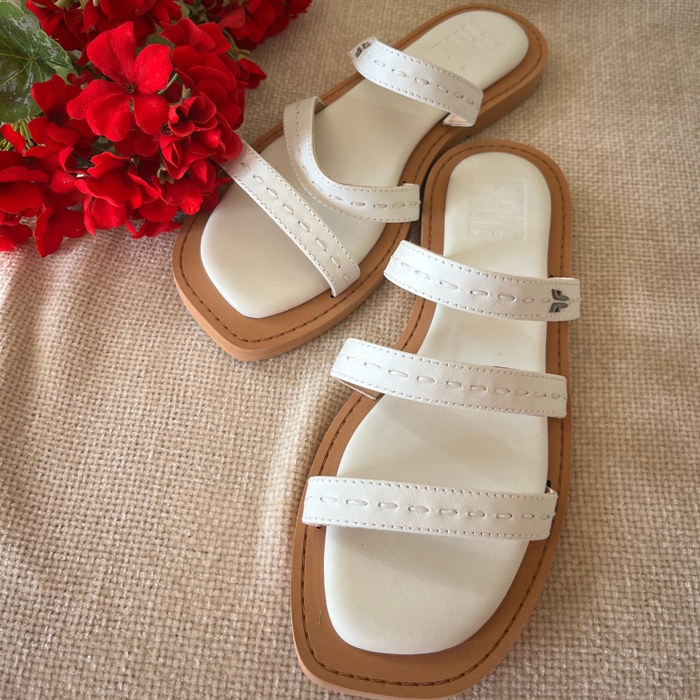 Frye Women's White Leather Strappy Slide Sandals Size 7.5M Style 40367 NEW